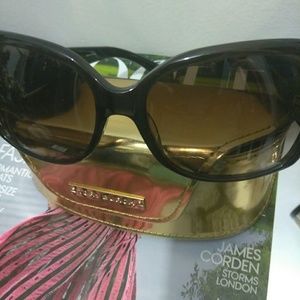 Tory Burch Sunglasses/Case